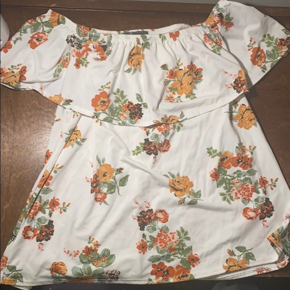 small size flower off the shoulder shirt